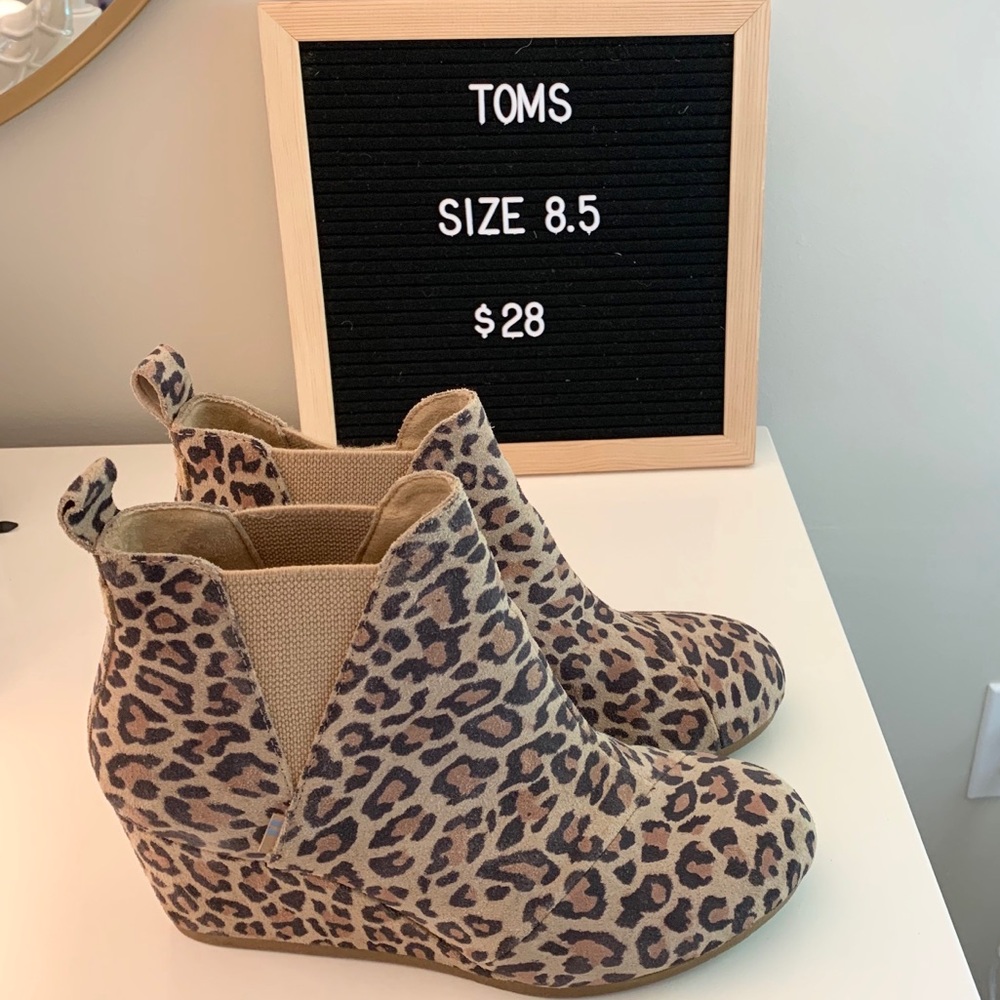 Toms leopard wedge booties